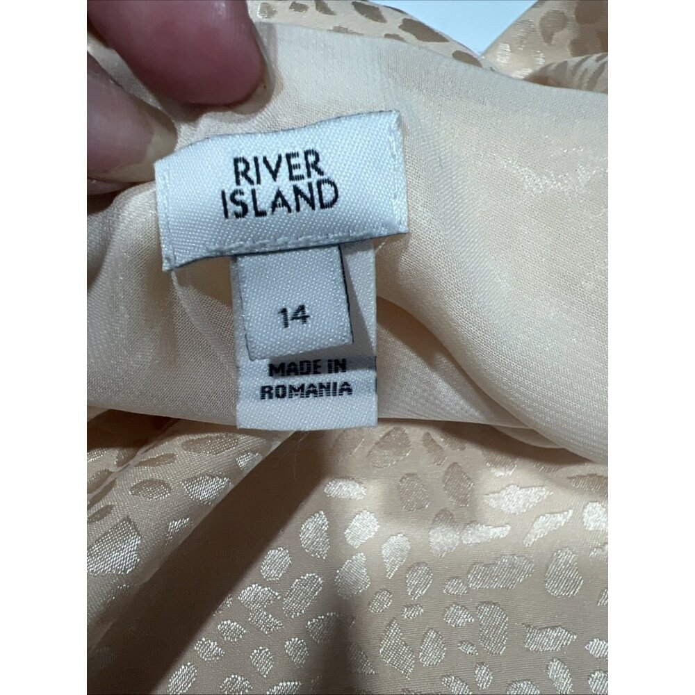 River Island‎ satin cowl neck cami in Beige Animal Print - Picture 9 of 12